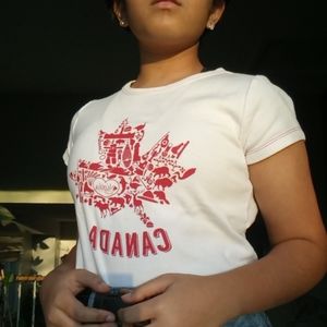 Graphic Canada t-shirt